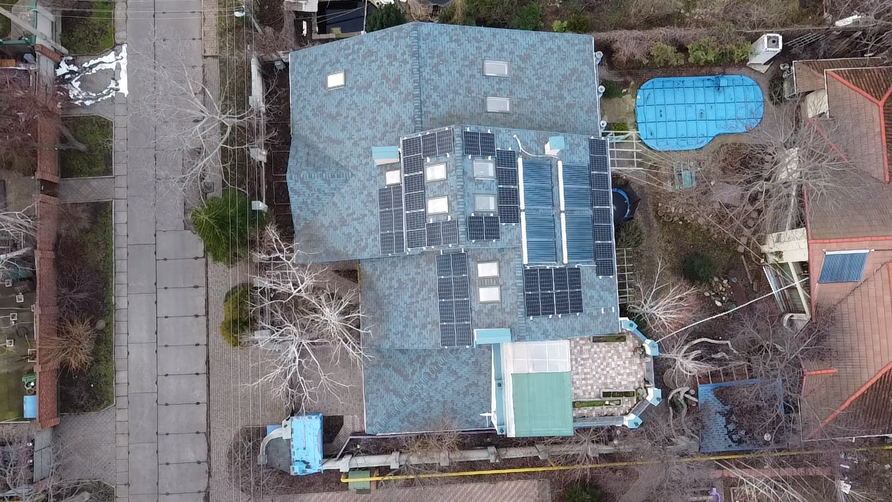 гибридная солнечная станция от Iskra Energy