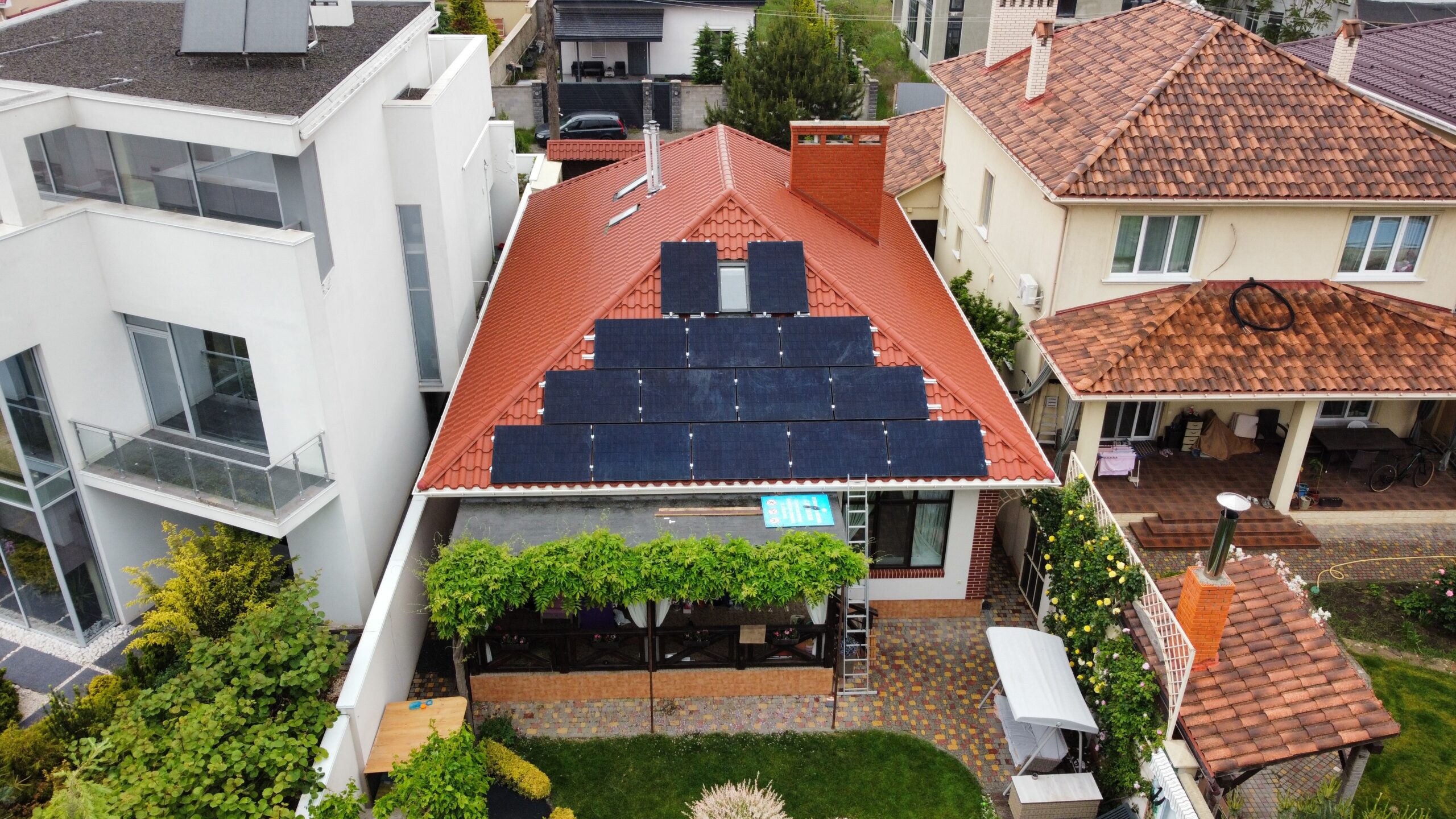 Гибридная солнечная электростанция для частного дома, город Одесса, мощность по ФЭМ 6 кВт